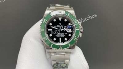 Clean Factory Rolex Submariner 41mm 3235 Movement Black Face Oyster Band Watch
